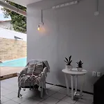 Residência Dionísio Torre - Piscina, Churrasqueira, 10 Pessoas